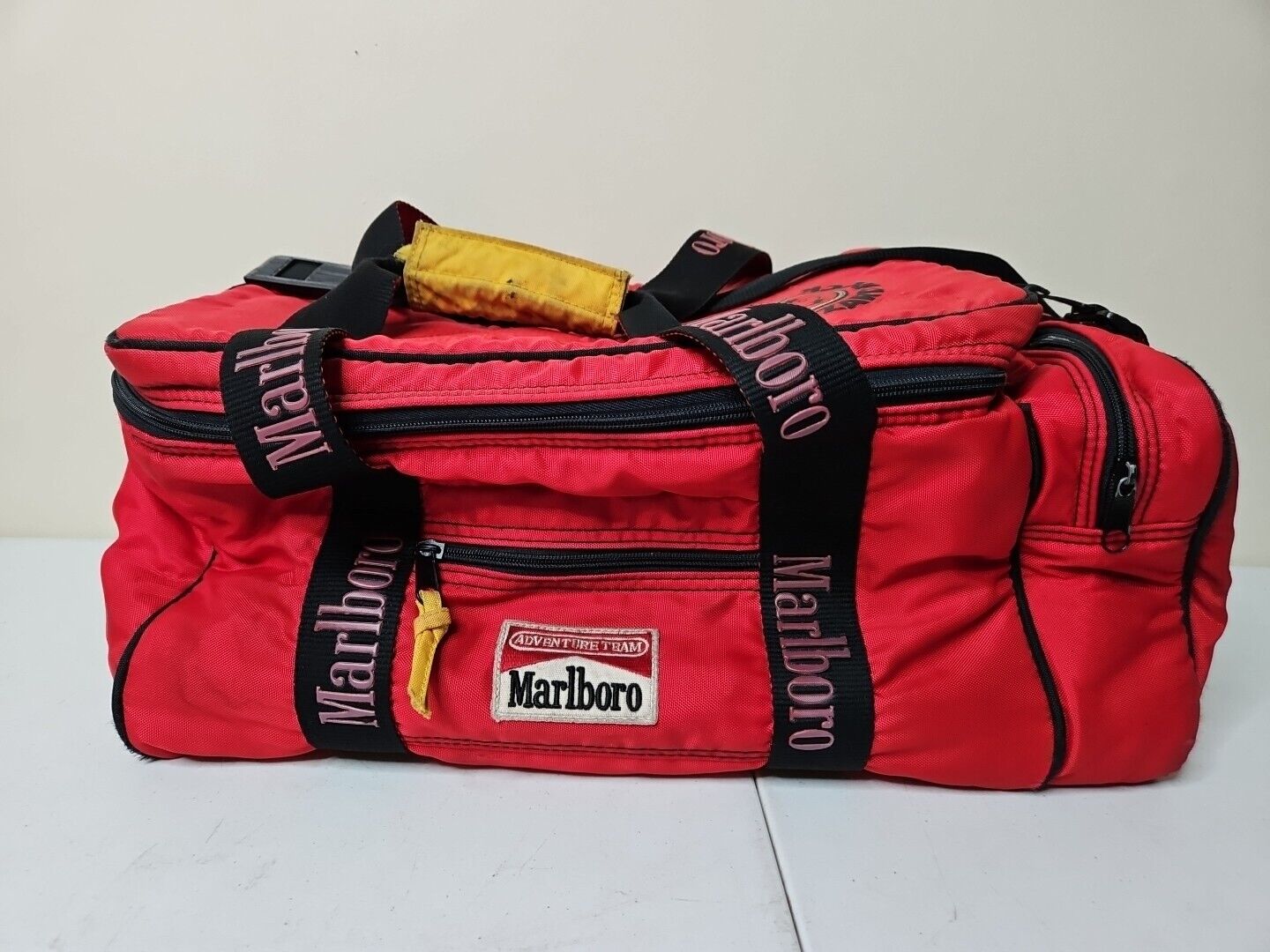 Vtg 1992 Marlboro Adventure Team Lizard Rock Insulated Cooler Duffle Bag 18x10x8