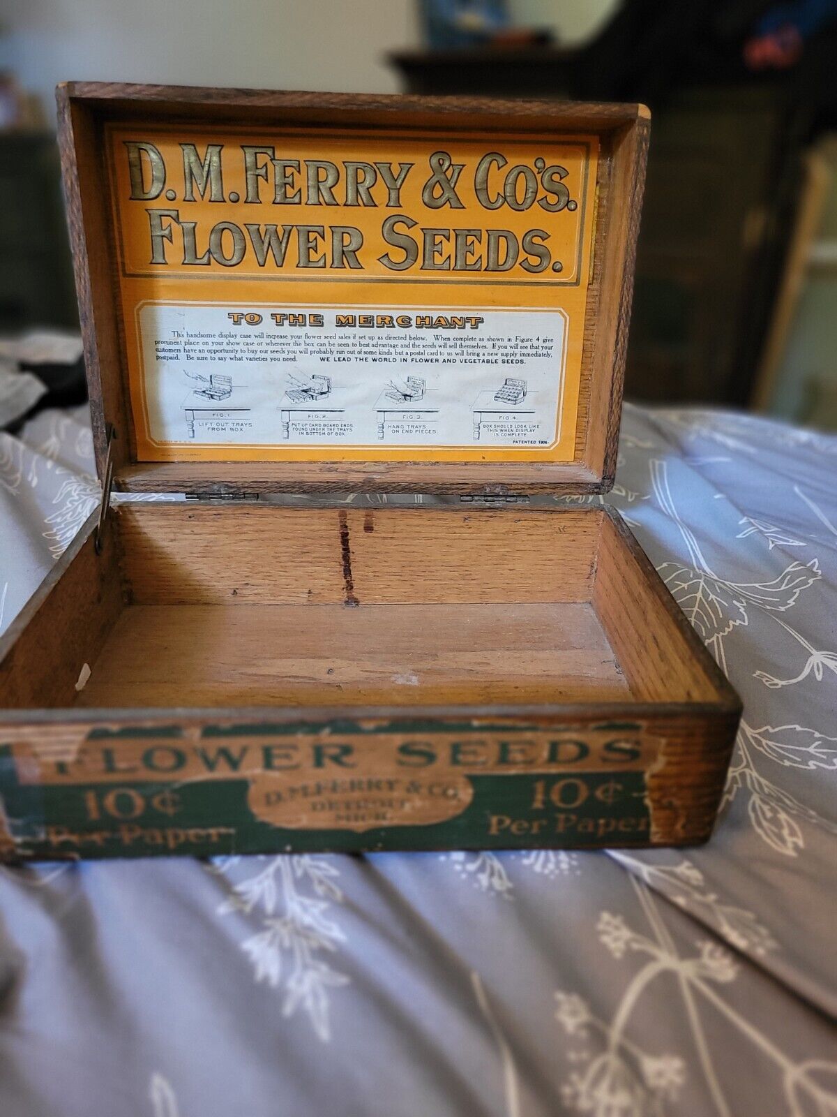 Antique 1900’s Choice Flower Seed Wooden Box D.M Ferry & Co Countertop Display