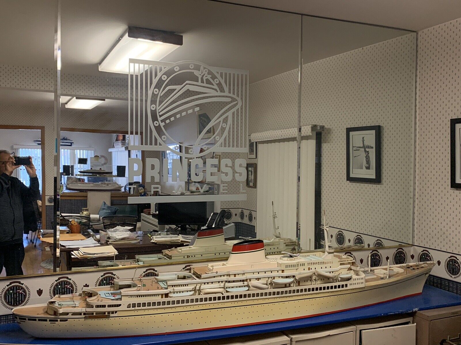 8 Foot ship model Ss Leonardo Da Vinci-from company headquarters Of Italian Line