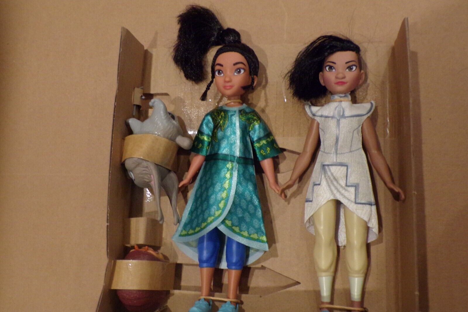 Hasbro Disney Young Raya and Namaari Doll Set New