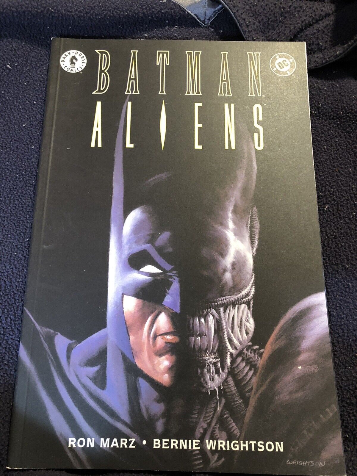 Batman/Aliens TPB (Dark Horse Comics DC Comics November 1997) New