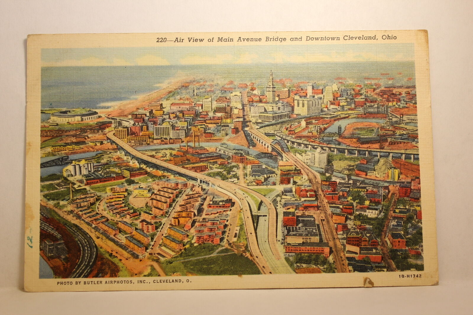 Postcard Air View Main Avenue Bridge And Downtown Cleveland OH L29