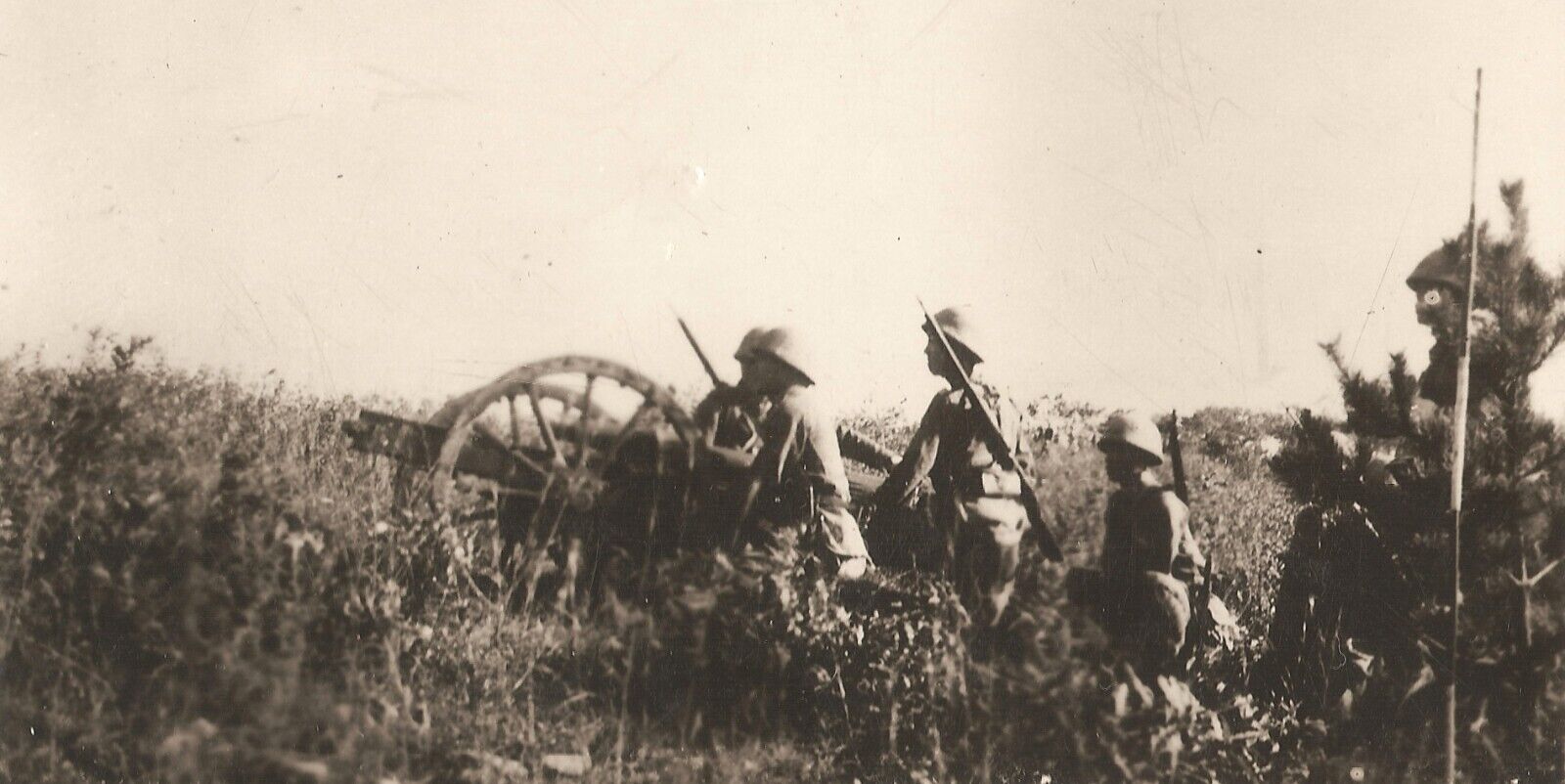 Vintage WWII Photo Japanese Military Army Soldiers Cannon Machine Gun Artillery