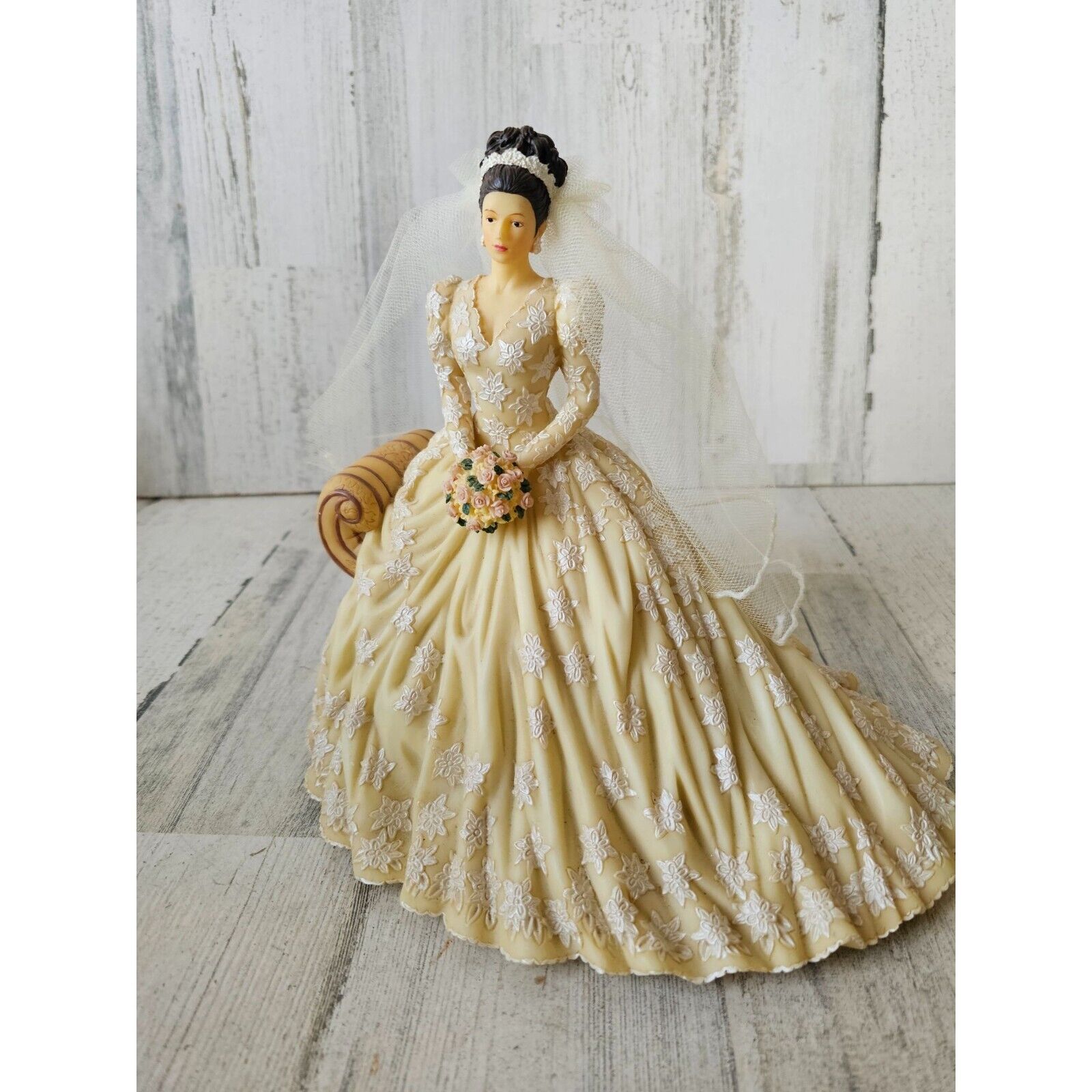San Francisco Nancy Jacobson music box Victorian there is love bride couch statu