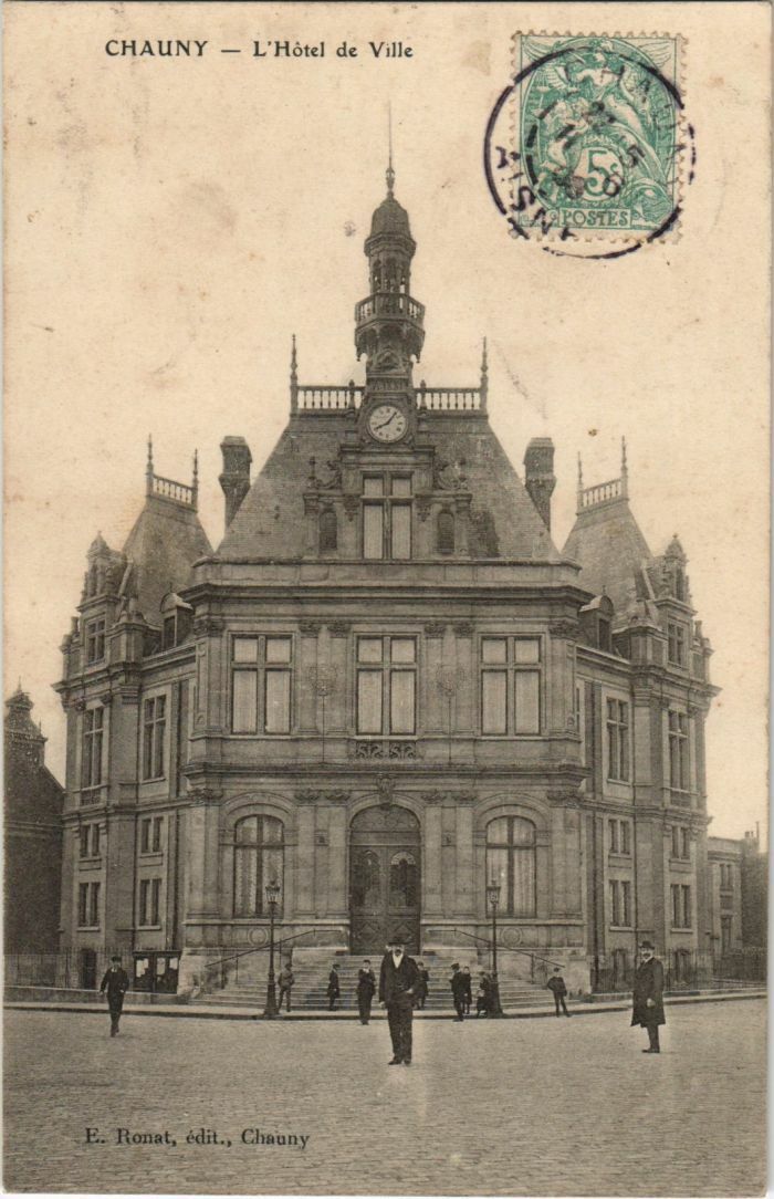 CPA Chauny L\'Hotel de Ville FRANCE (1051838)