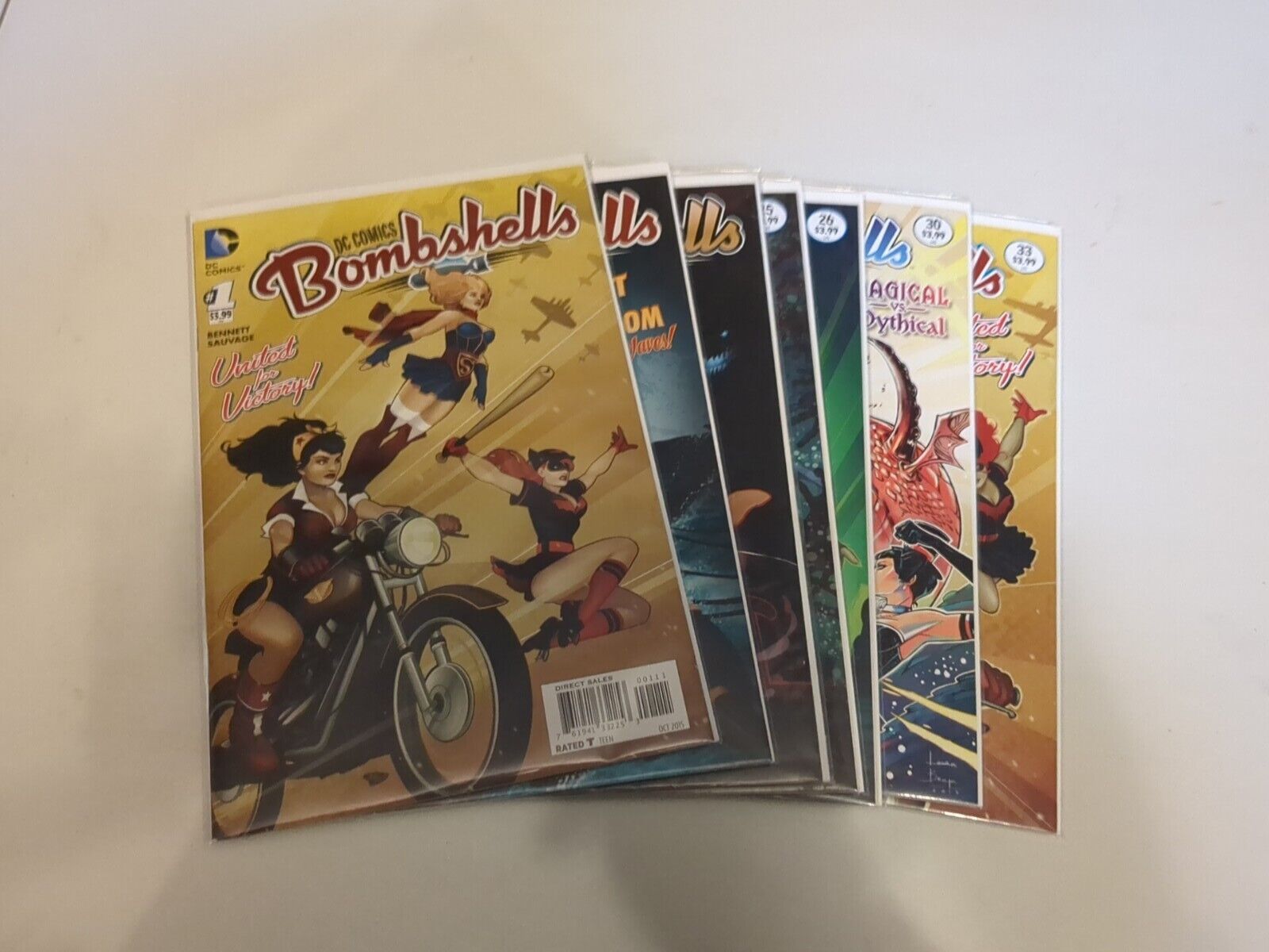 (7) DC Comics Bombshells #1-3,25,26,30 & 33 Wonder Woman 2015-2017 (W6)