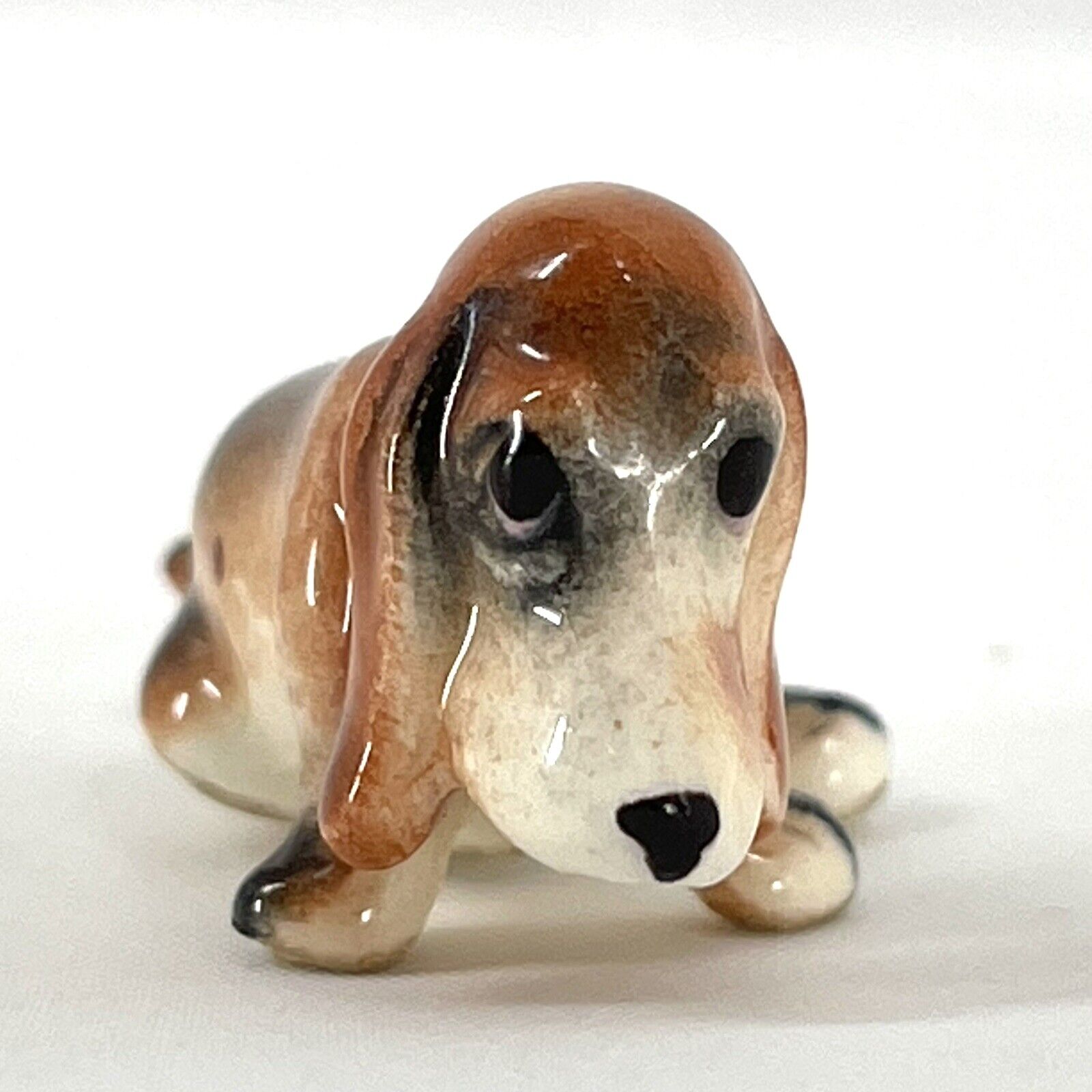 Vtg Ceramic Porcelain Bassett Hound Dog Statue Hagen Renaker Miniature