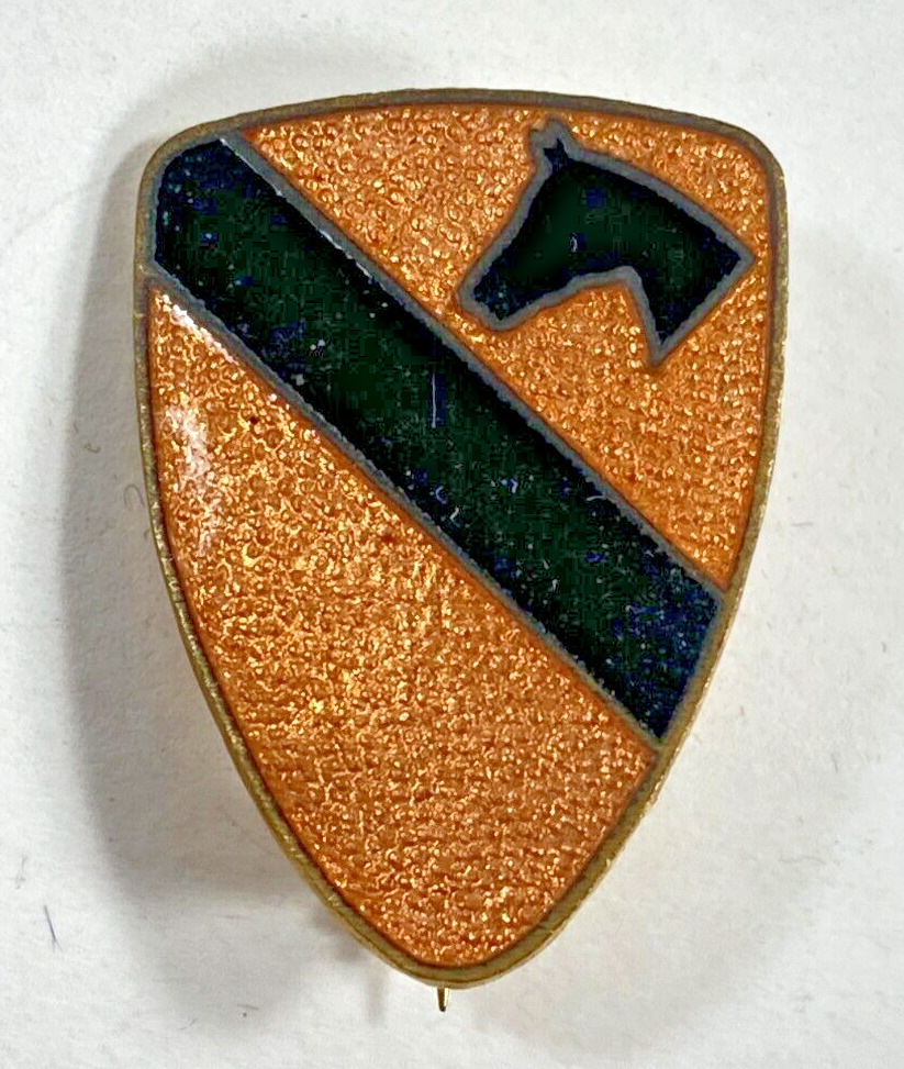 WW2 US Army Military 1st Cavalry Cav Division Distinctive Insignia DI DUI Pin