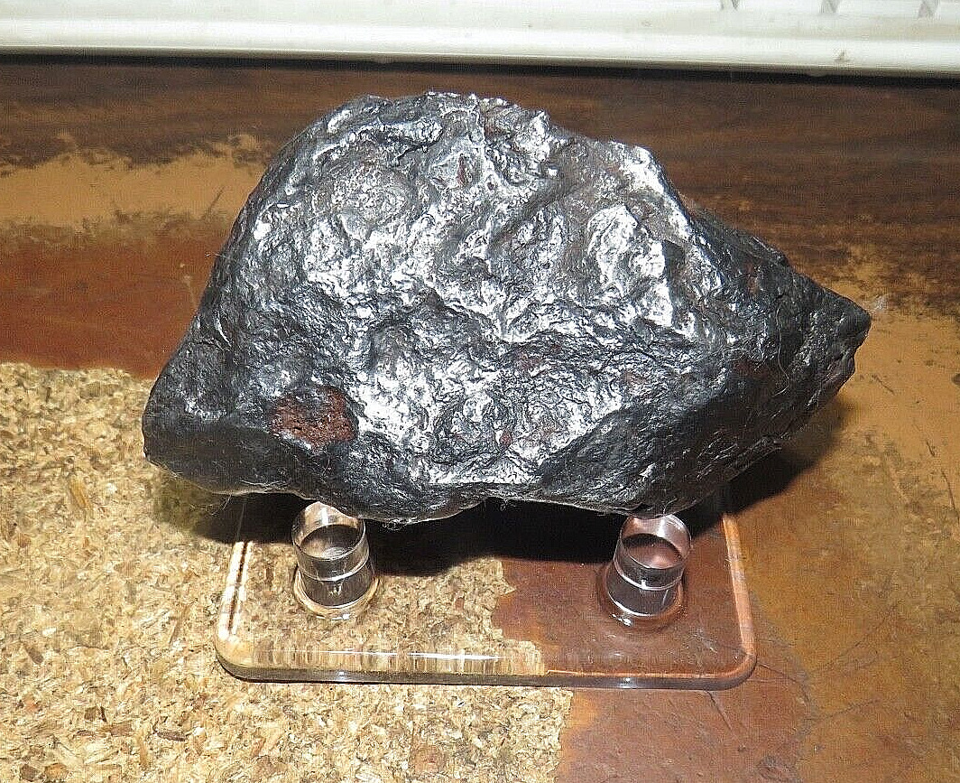 656 gm toluca Meteorite Mexico, Complete Individual Specimen 1.4 lbs iron nickel