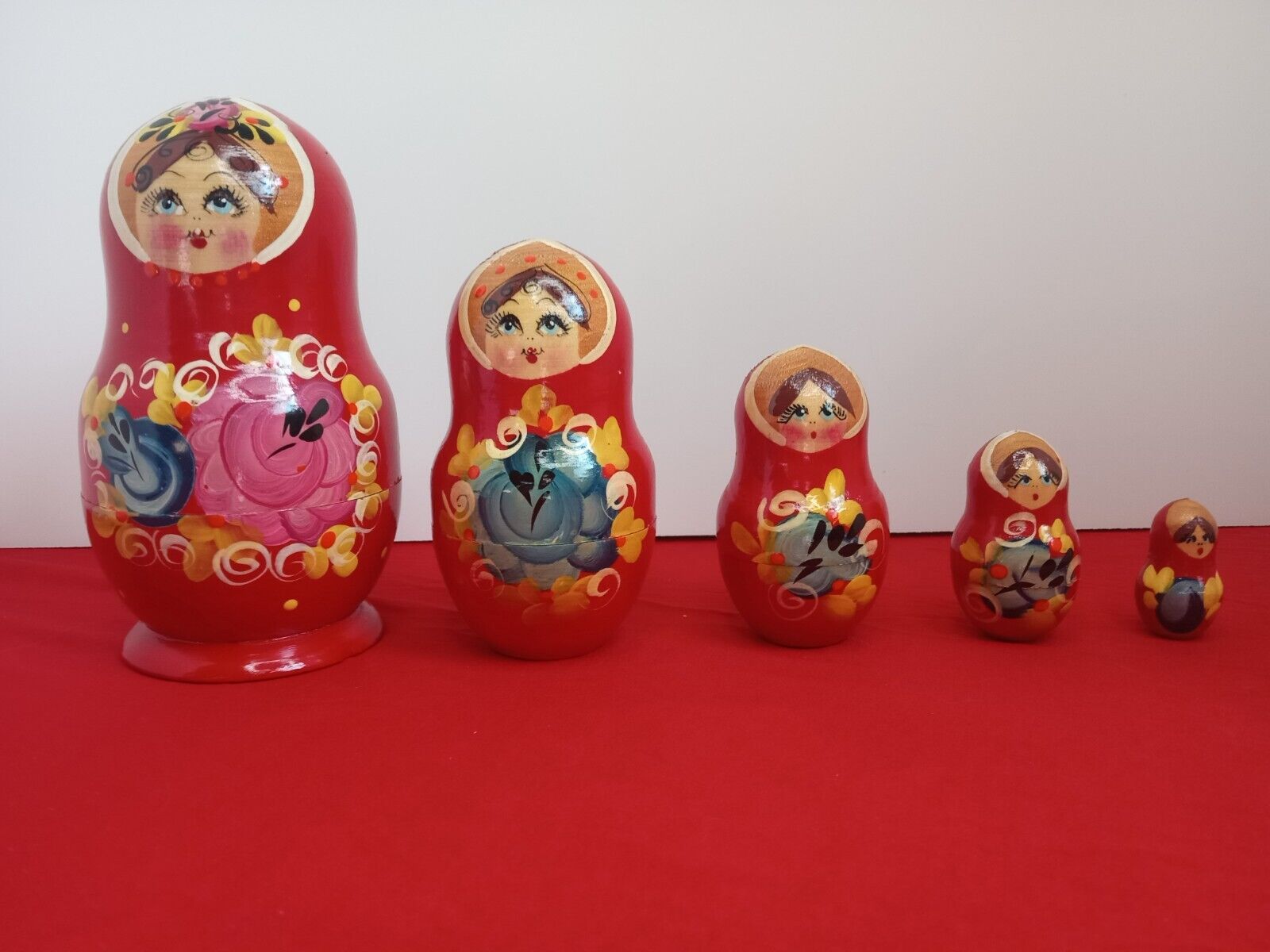 Matryoshka Russian Nesting Dolls 5 Pcs Handmade Wood Made in Russia