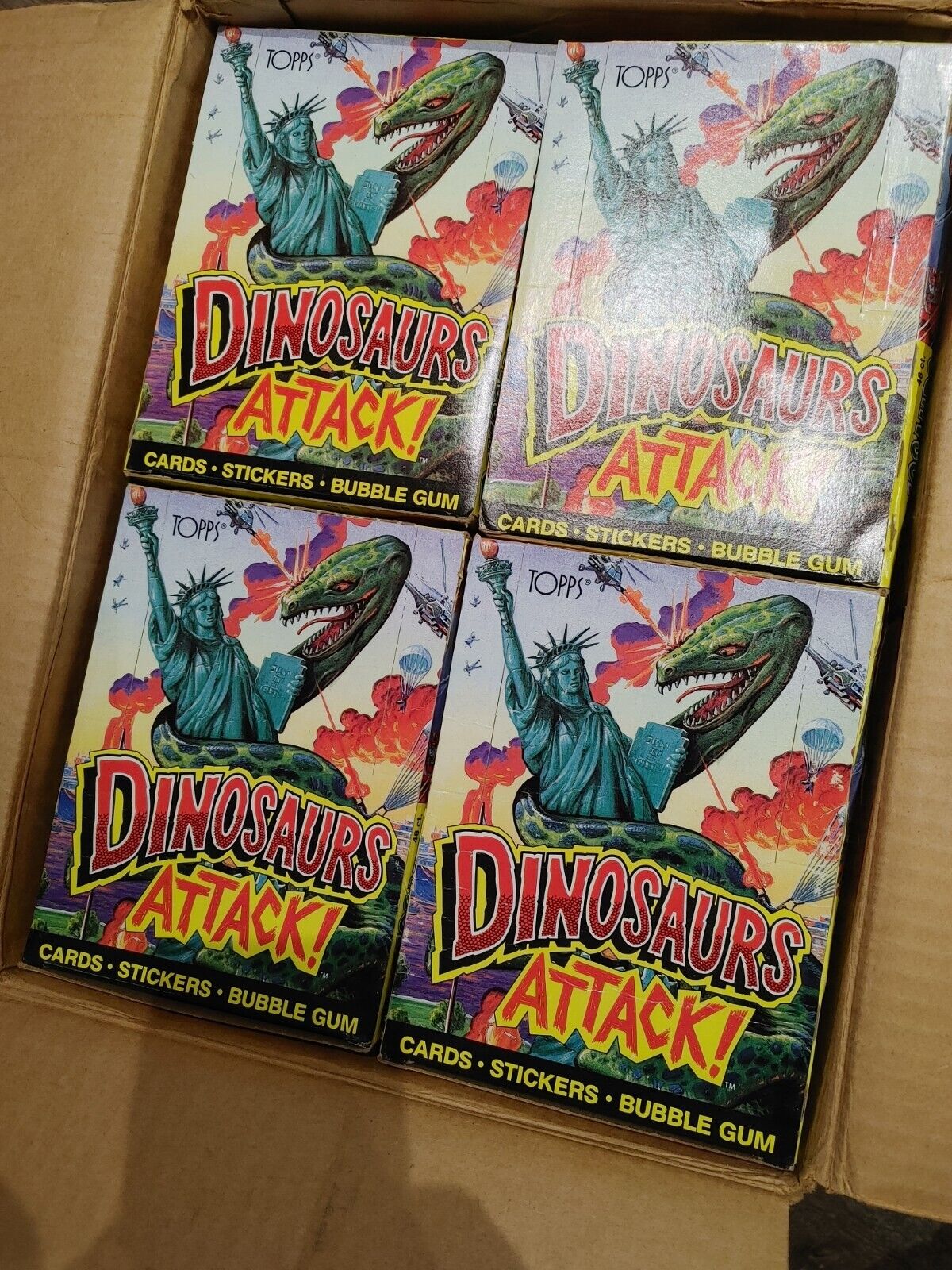 1988 Topps Dinosaurs Attack  Factory Sealed (48 Packs) Wax Box (FASC)