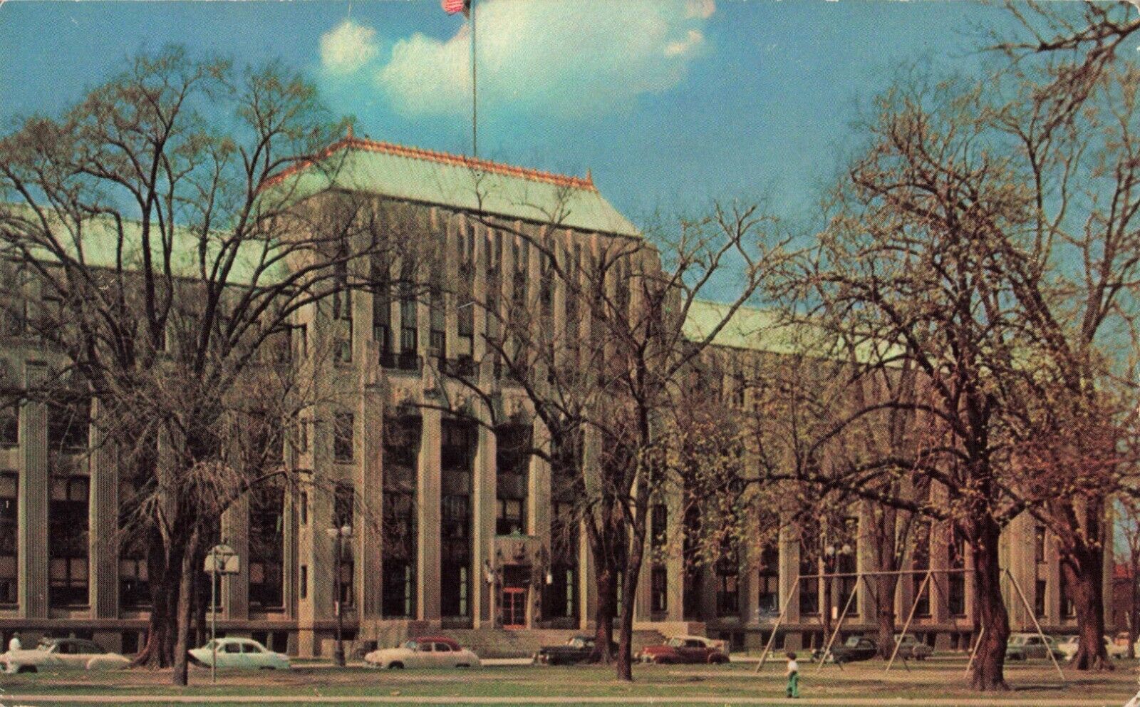 Detroit Michigan, Kresge Company Headquarters, Old Cars, Vintage Postcard