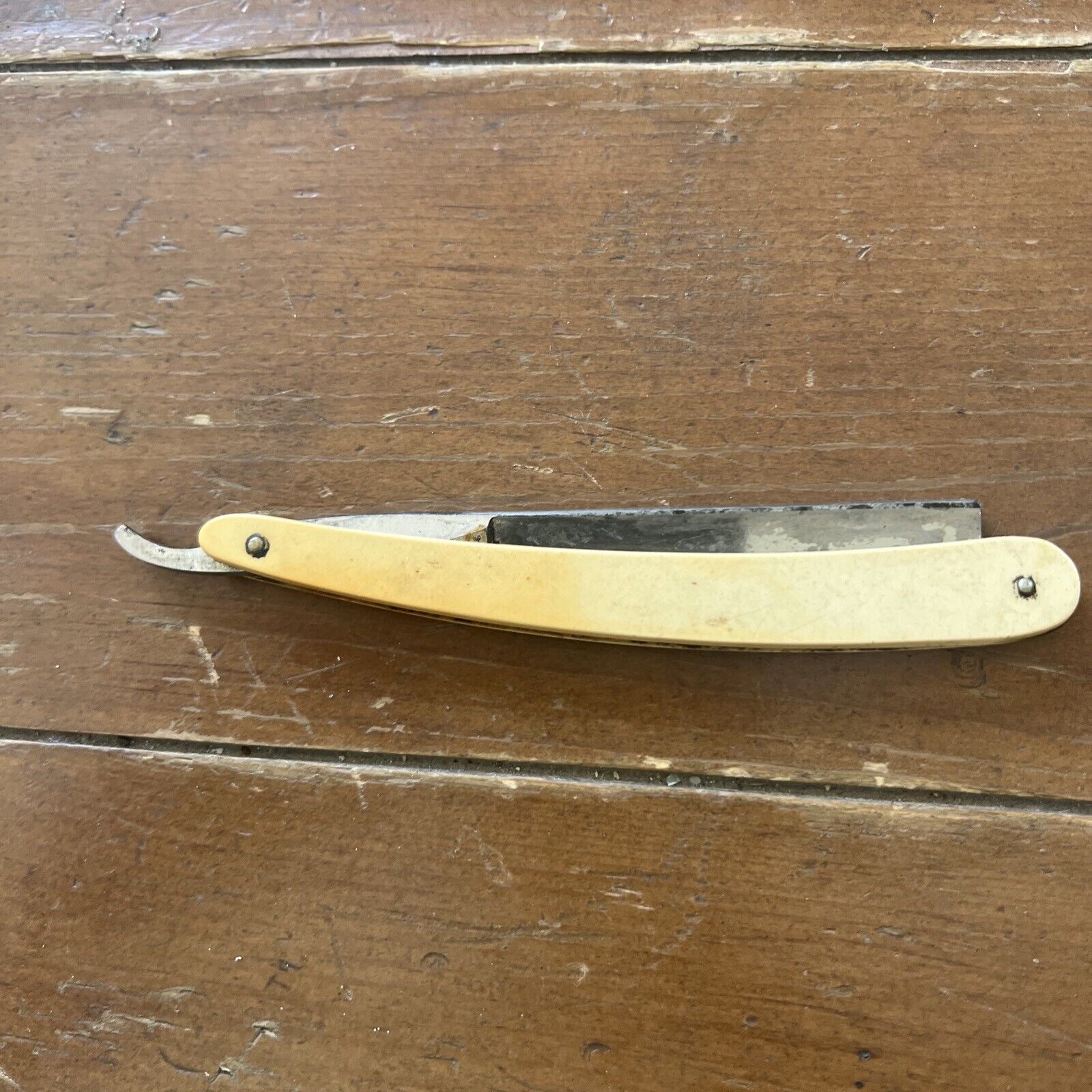 Vintage Crane Cutlery Straight Razor 