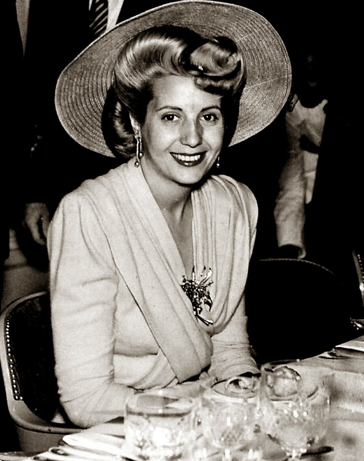 1947 EVA PERON in a hat Candid Picture Photo 8x10