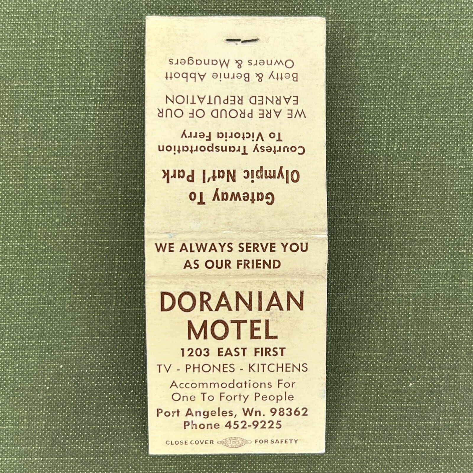 Vintage Matchbook Doranian Motel Port Angeles Wisconsin Matches Unstruck