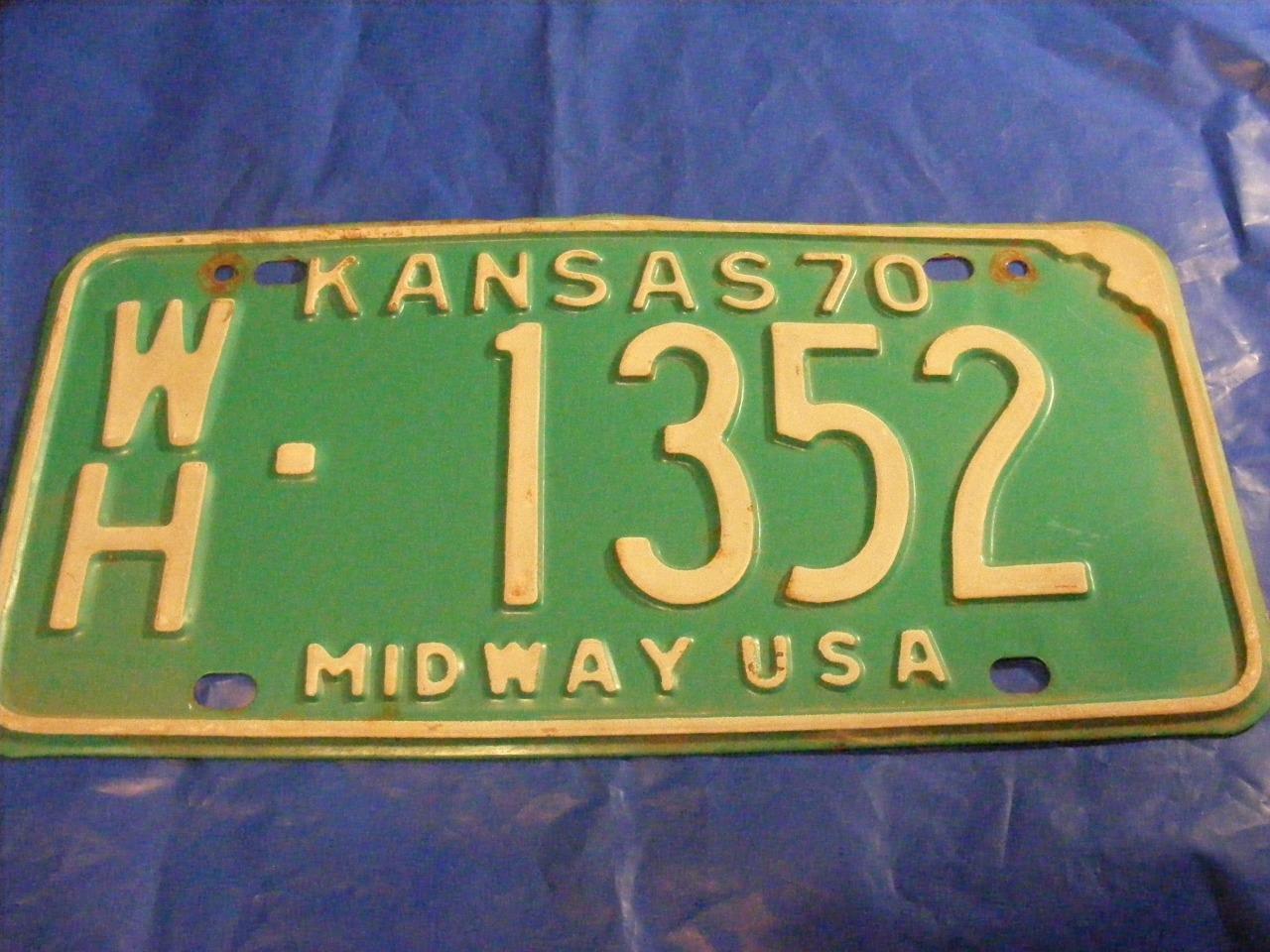 1970 KANSAS STATE LICENSE PLATE AUTO CAR TAG, WH 1352 WICHITA COUNTY
