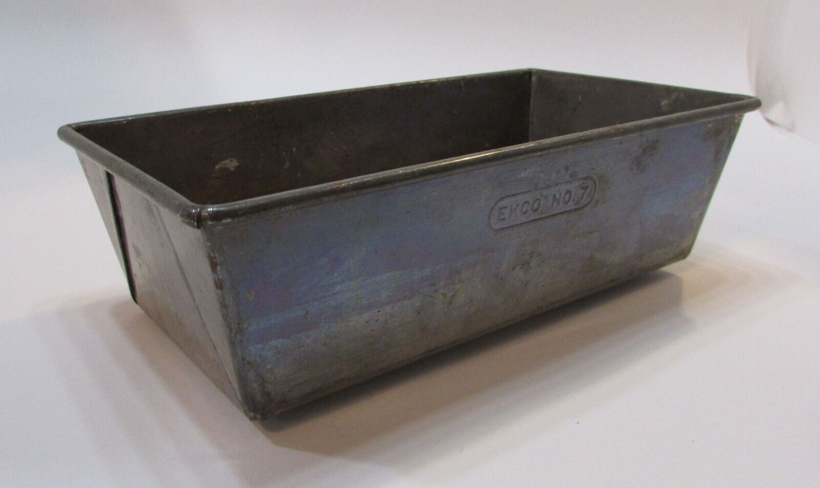 Primitive Old 1930\'s Antique Steel Tin Ekco No. 7 Bread Loaf 3x5x9 Bake Pan