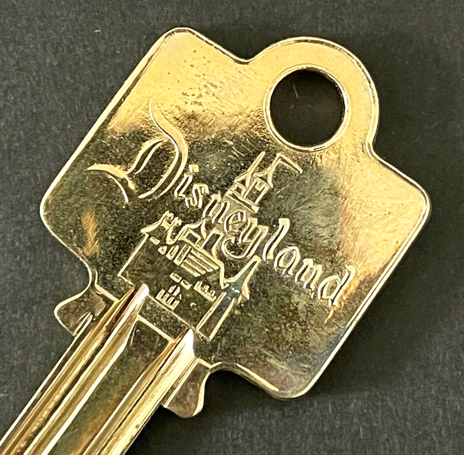 Vintage Disneyland Main Street Uncut Yale Lock Shop Gold Tone Key July 17, 1955