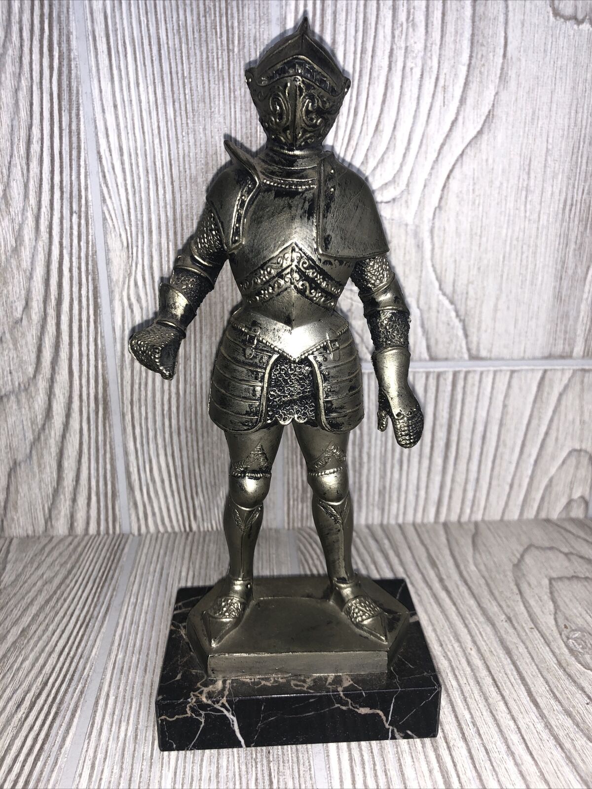 VINTAGE GENUINE CARRARA MARBLE KNIGHT STATUE FIGURINE MADE IN ITALY MARKED