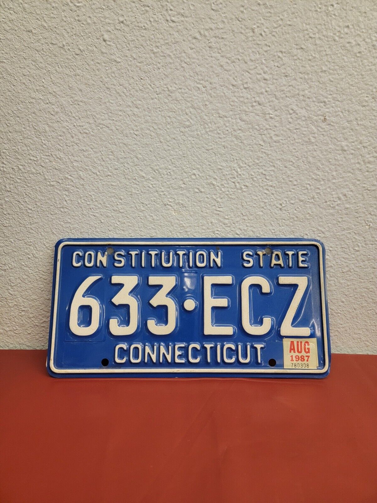 Connecticut 1987 License Plate - NICE QUALITY # 633-ECZ