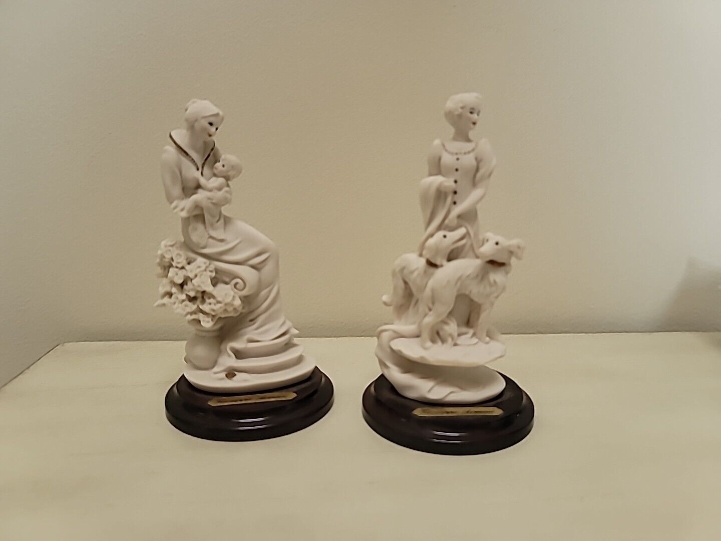 Giuseppe Armani Figurines - Set 2 Miniatures