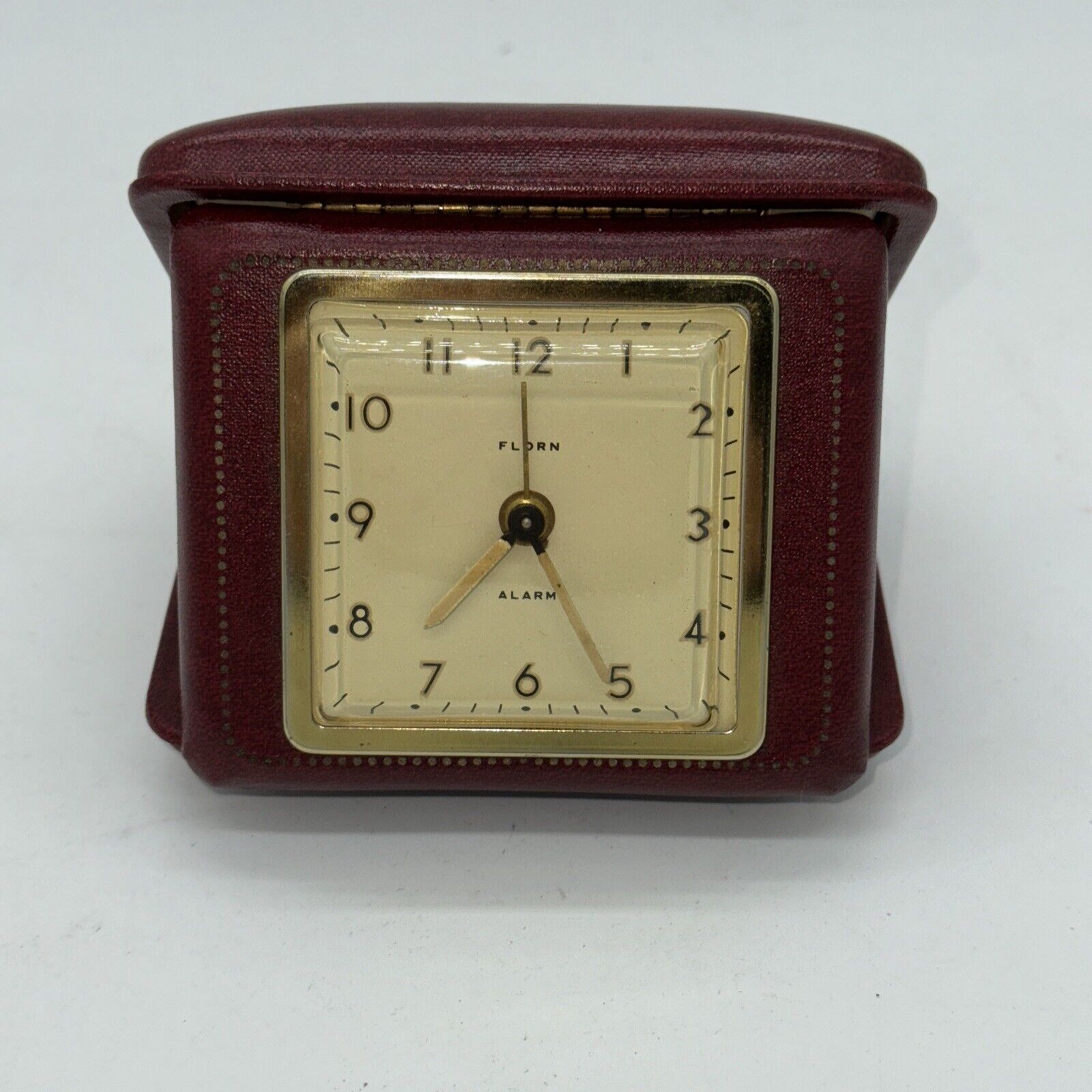 Florn Vintage Red Leather Case Wind-up Travel Alarm Clock