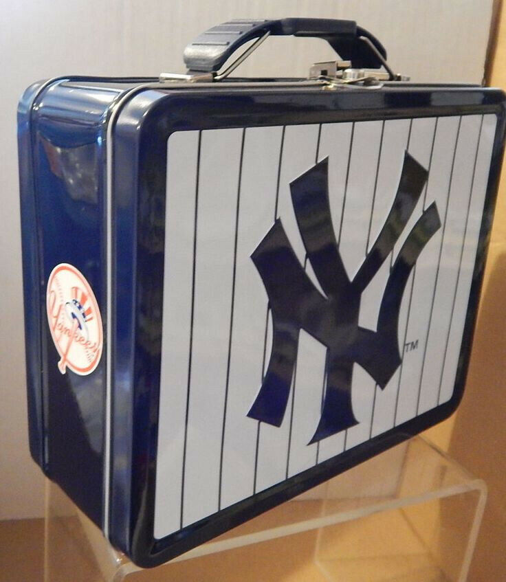 NY YANKEES Brand Pinstripe Metal LUNCH BOX - Collectable (discontinued)