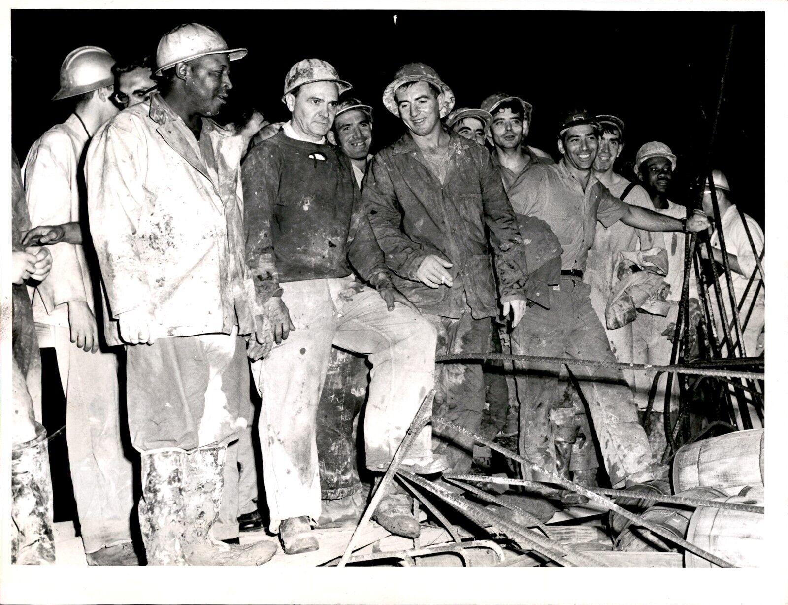 LG985 1960 Original Photo WORKERS LEAVE NEW BOSTON TUNNEL SANDHOGS MUDDY WORKERS