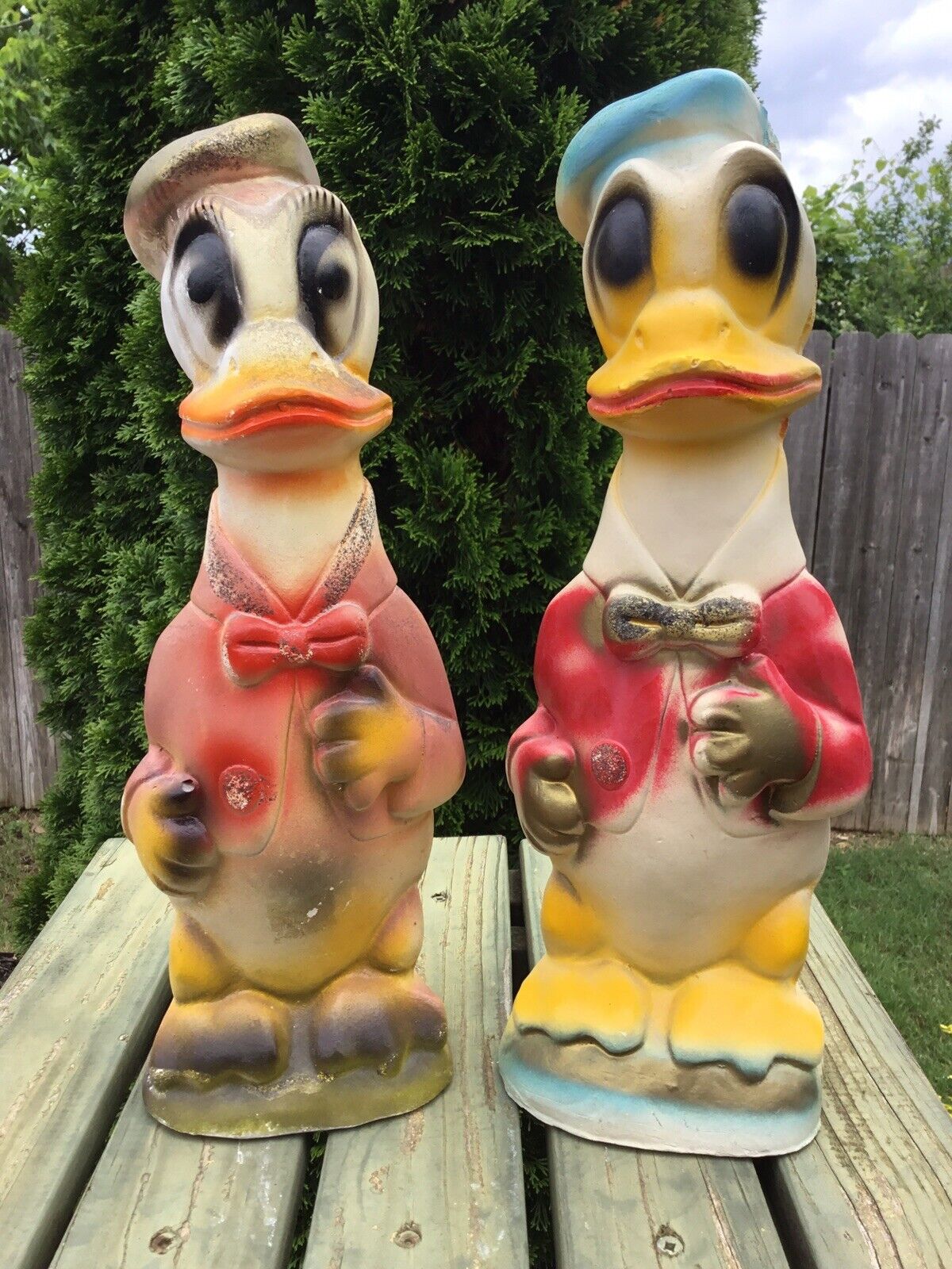 Vintage 1940  Carnival Chalkware Donald and Very Rare Daisy Duck Matched Set