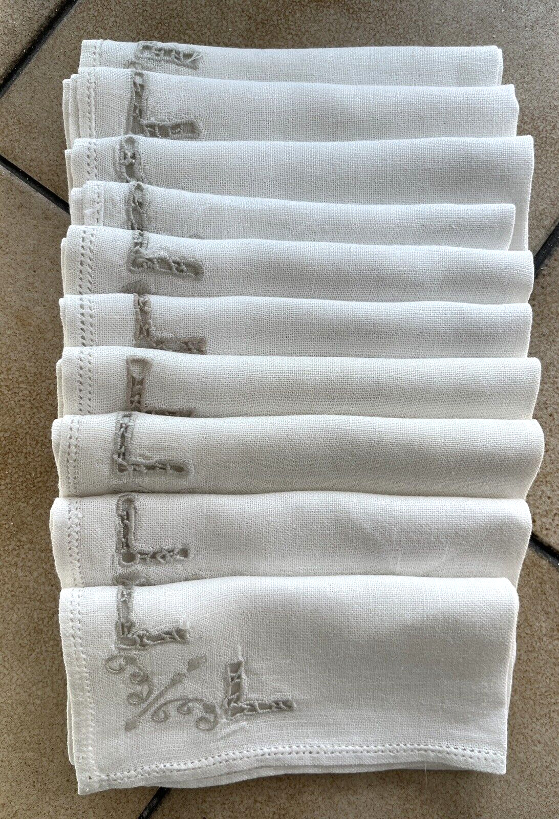 Vtg Linen Napkins Embroidery Cut Work Hemstitched Lot of 10 Luncheon 11-1/2\