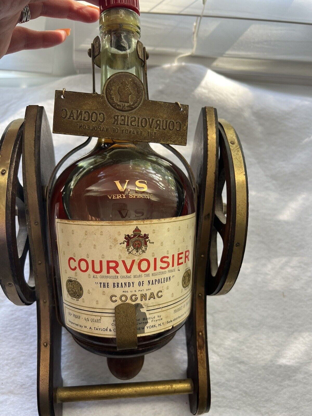 Antique Courvoisier Cognac Fine Champagne Brandy VSOP Napolean Canon Decanter