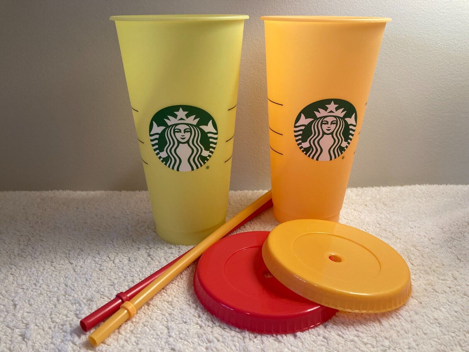 Starbucks 2022 Summer Colour-Changing cold cups 2-pc in great condition