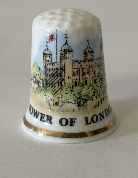 Tower Of London Porcelain Travel Souvenir 1 1/8” Tall Thimble