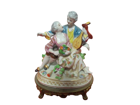Vintage Fine Porcelain Victorian Couple Figurine Metal Base Repaired 7.5\