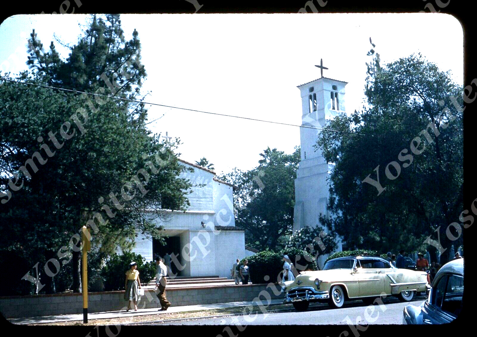 sl76 Original slide 1950\'s Red Kodachrome Fontana California church 265a