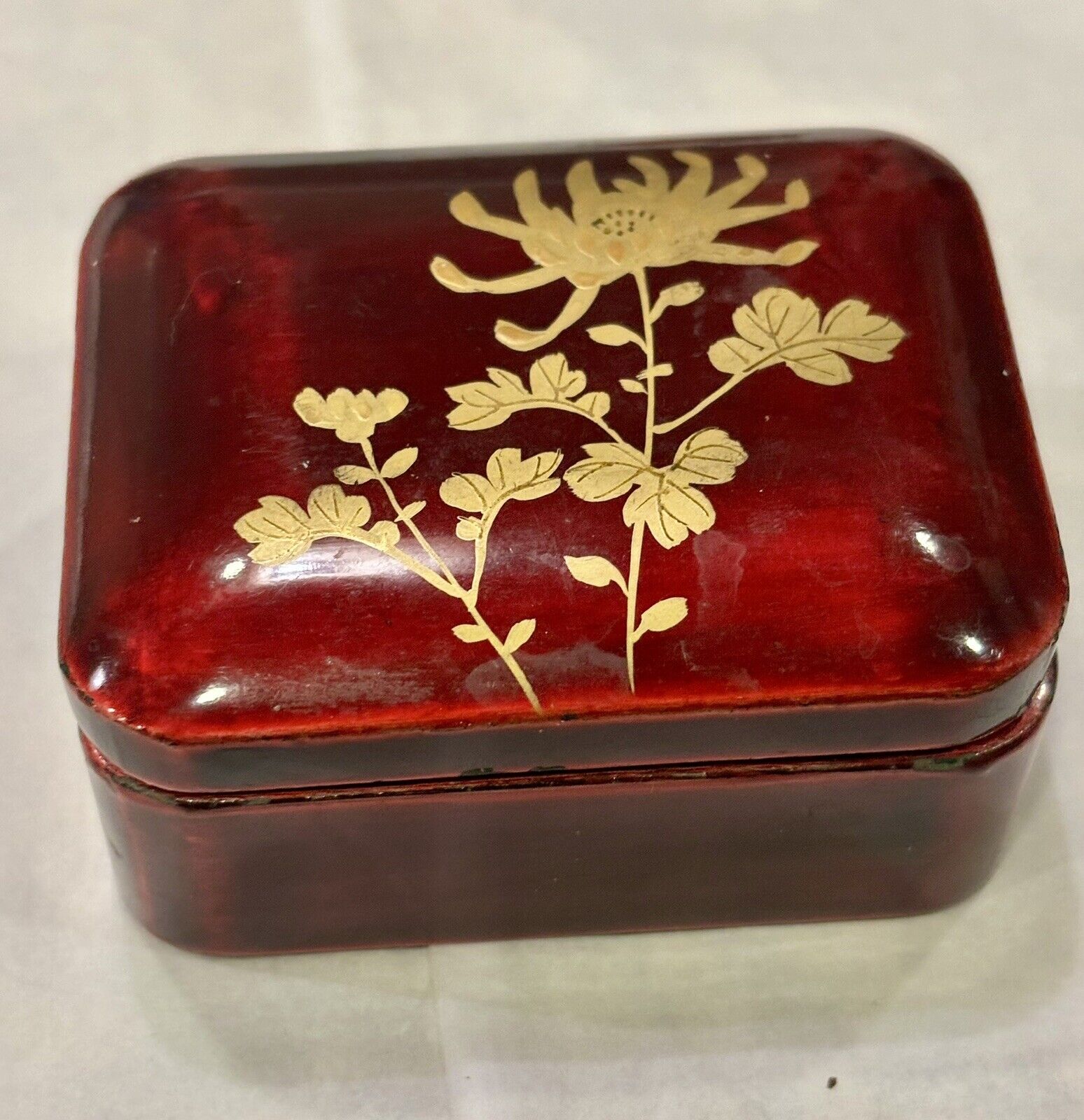 Vintage Small Japanese Gold Sakura Lacquerware Trinket Box