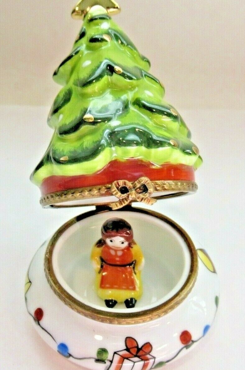 Peint Main Limoges Trinket - Christmas Tree With Gold Star 