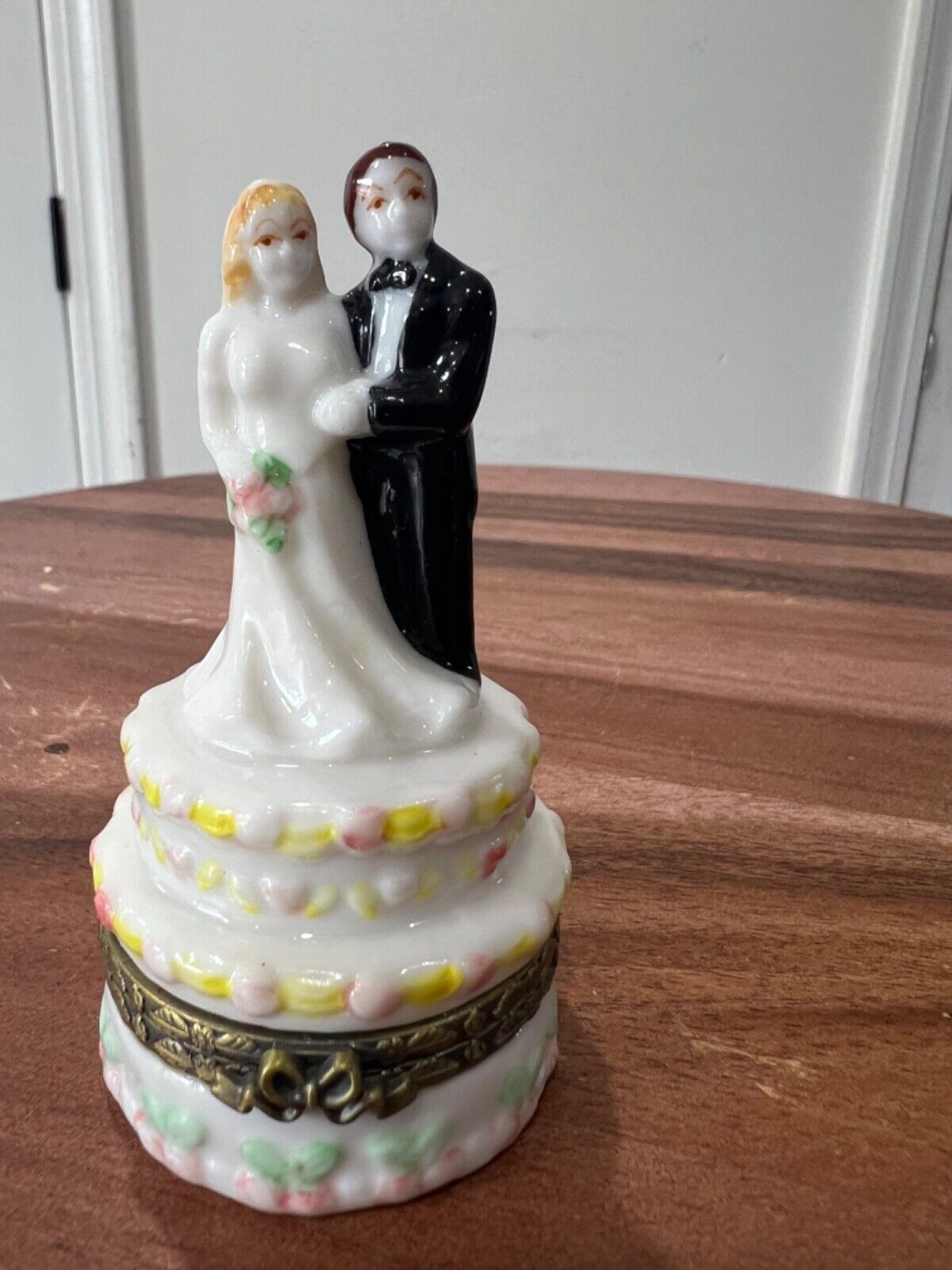 Bride & Groom Wedding Porcelain Trinket, Elegant Porcelain Wedding Box