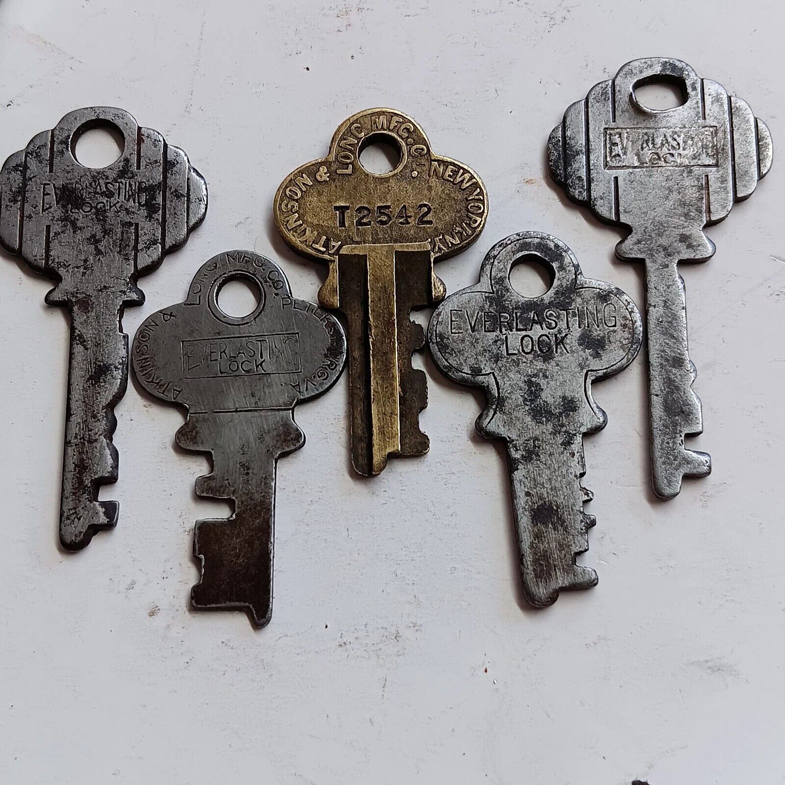 5 Vintage Everlasting Lock Co. Keys. Multiple Types, Multiple Shapes.