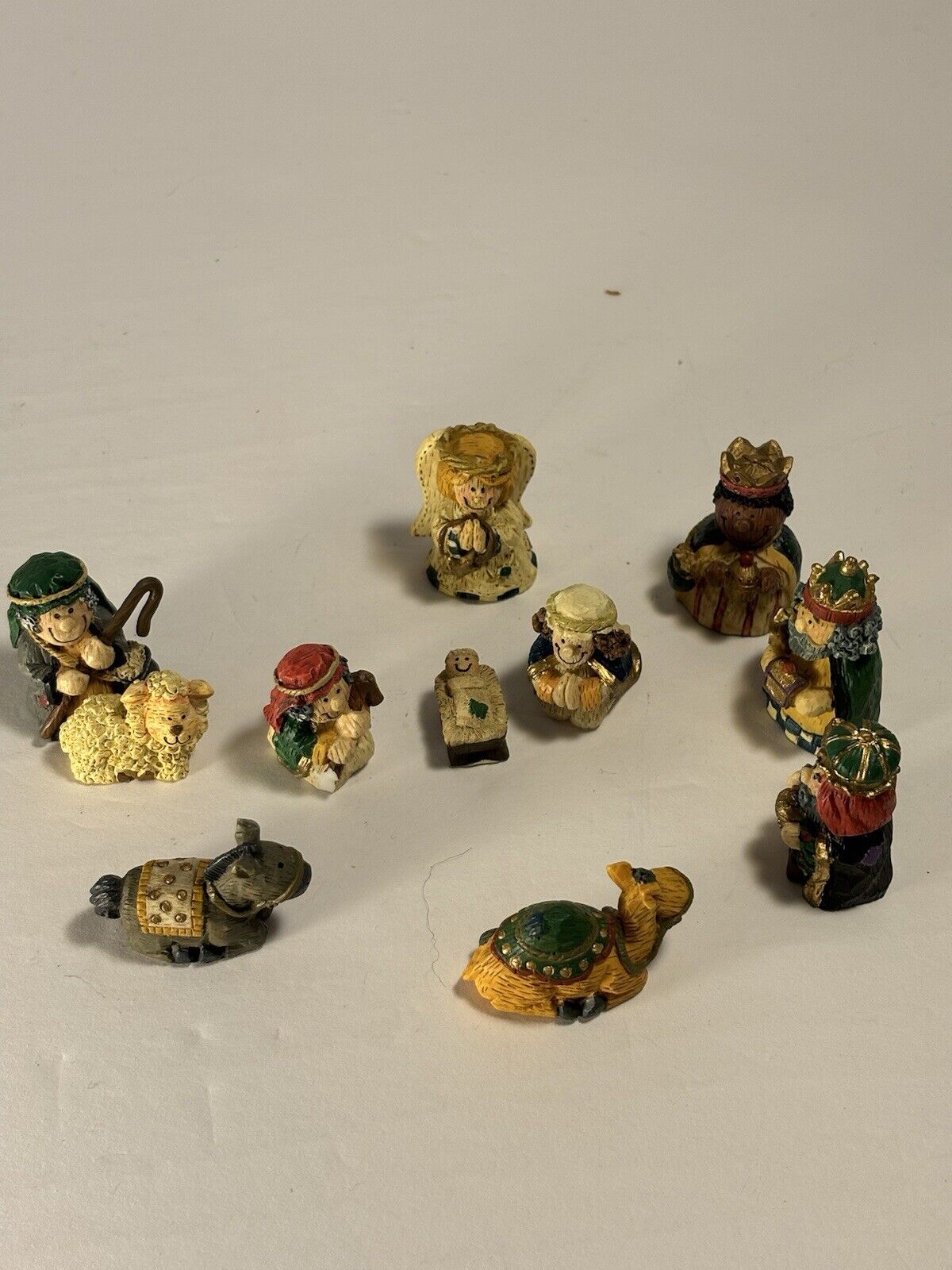 Vintage Tiny Resin nativity set includes 11 pieces all 2\
