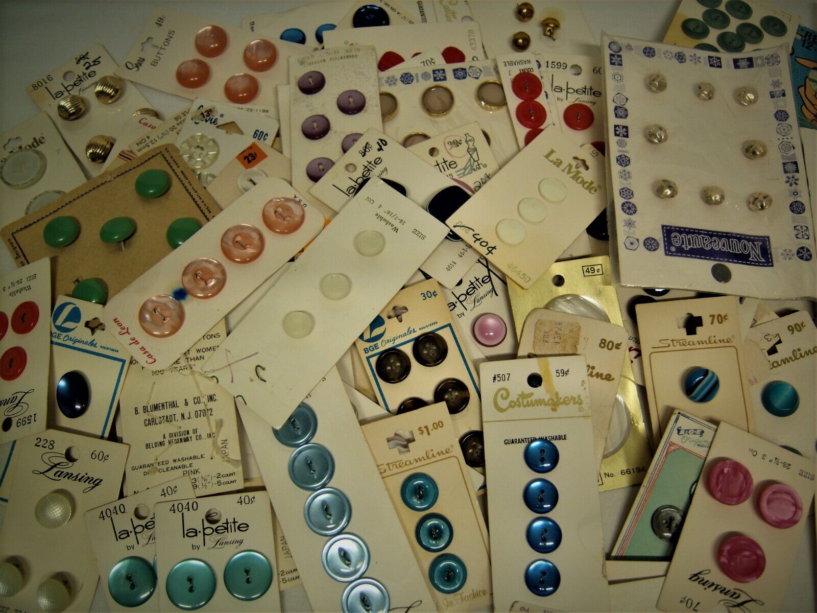 Vtg 1940\'s,50\'s,60\'s Full Carded Buttons Various Brands, Styles & Colors