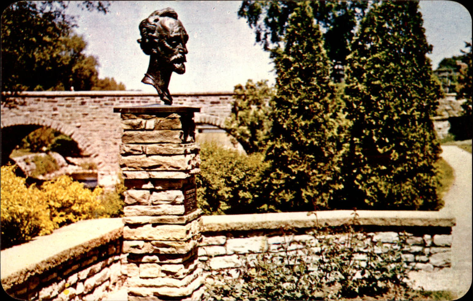 Shakespeare Memorial Stratford-On-Avon Ontario Canada ~ 1950-60s postcard