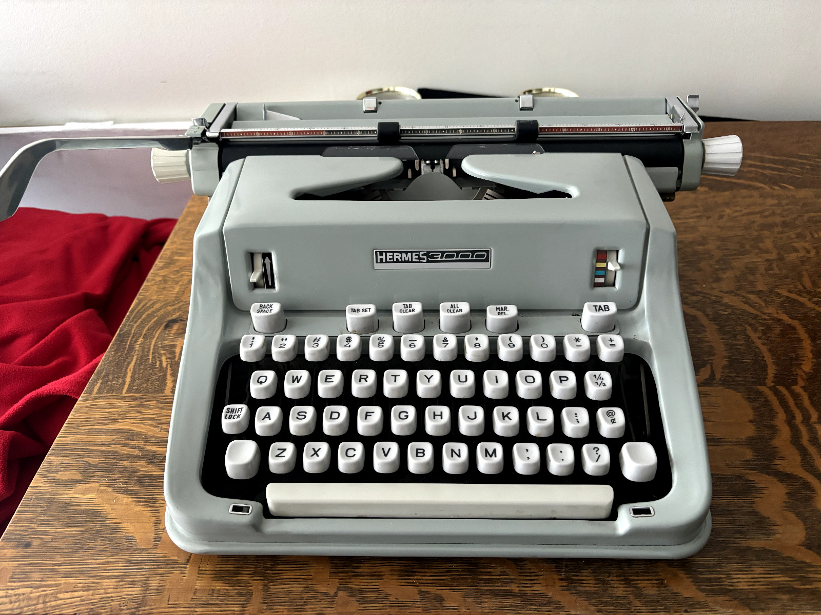 RARE VINTAGE Hermes 3000 WIDE Carriage Manual Typewriter w/ Techno Pica Font