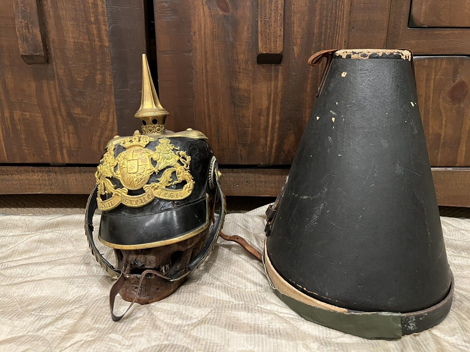 WW1 era Imperial German Bavarian Artillery NCO Pickelhaube Helmet w Box / Case
