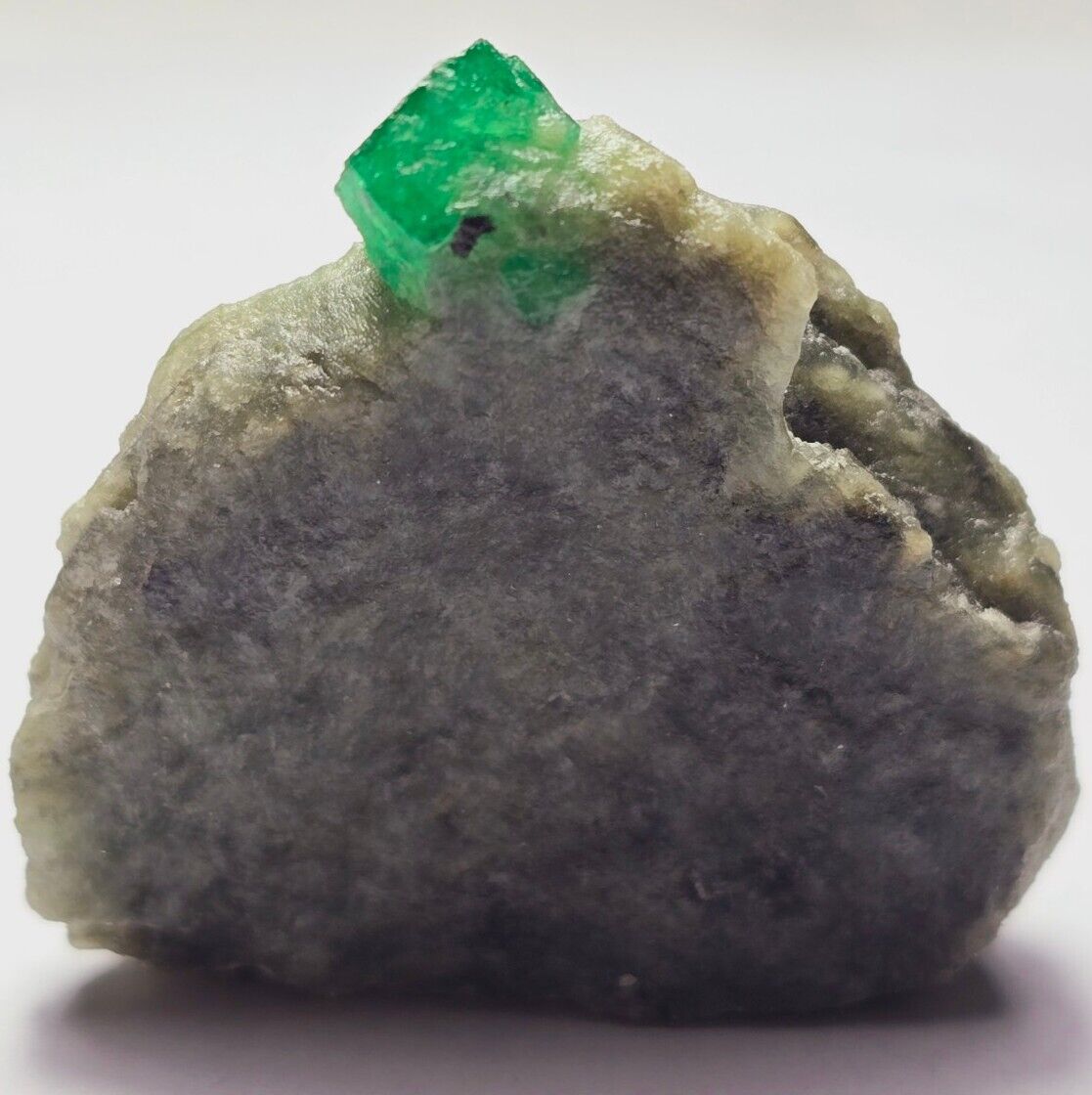  Emerald Crystal Specimen Well Terminated 100% Perfect 146-ct@Swat Mine,Pakistan