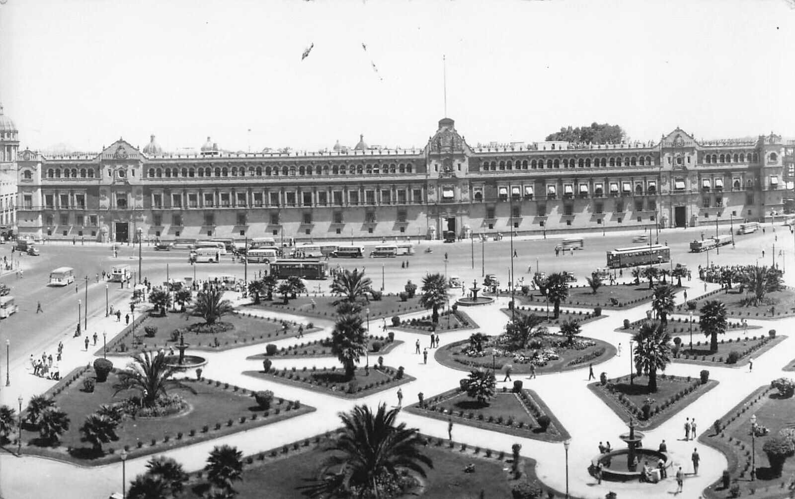 RPPC Zocalo Plaza de la Constitución Mexico City 1940 Palacio Nacional