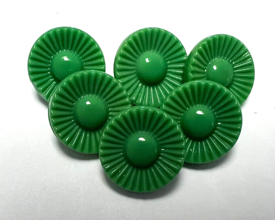 Small Vintage Czech green glass buttons LOT~Roses pattern~Z01~13mm
