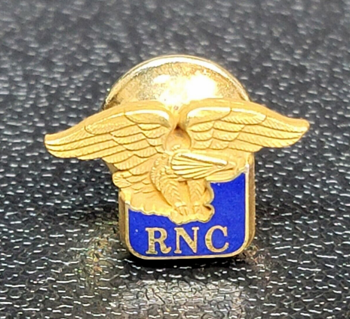 RNC Republican National Committee Convention Bald Eagle 1/10 10K Gold Tone Lapel