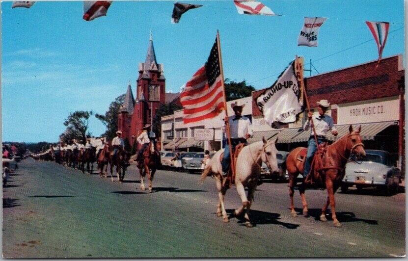 Muskogee, Oklahoma Postcard RODEO PARADE Street Scene / Horses c1950s Unused