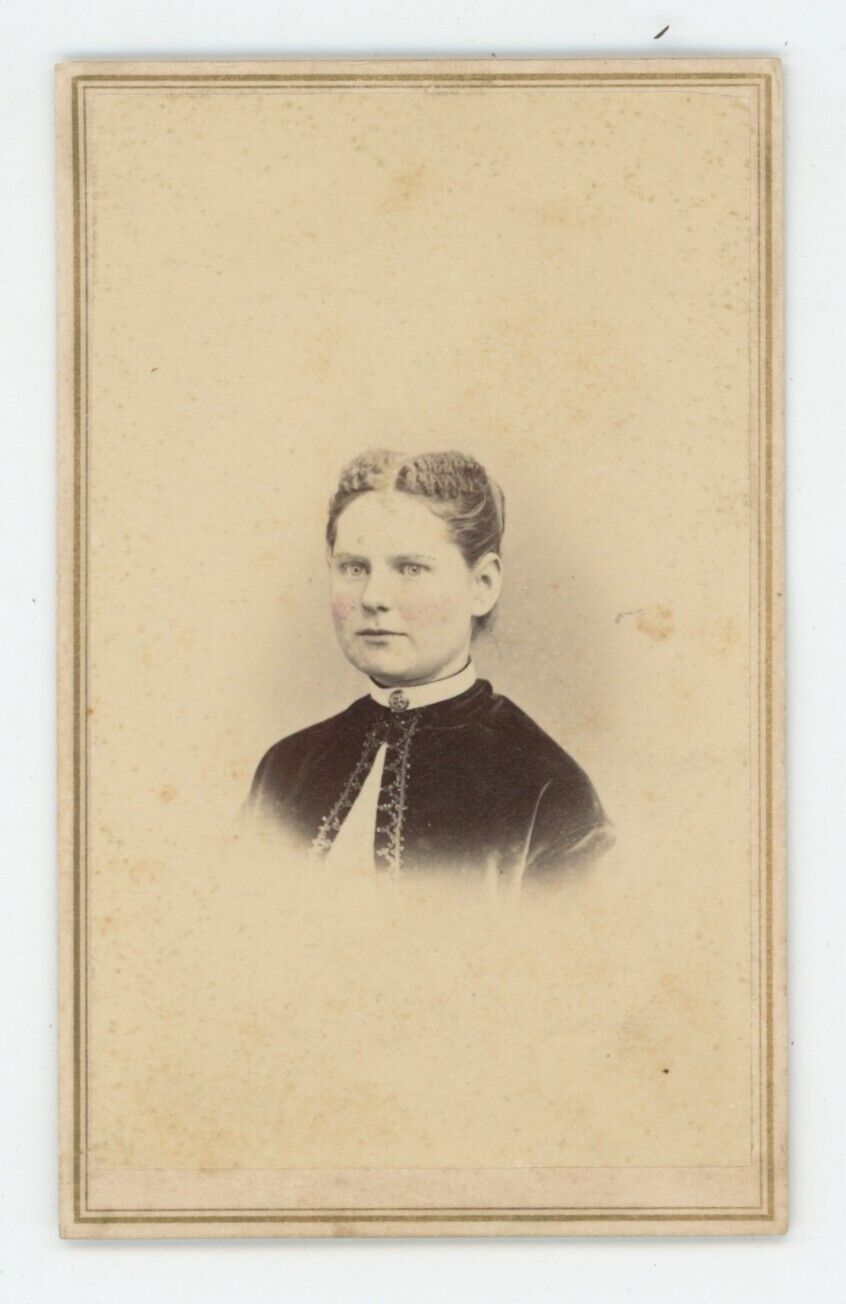 Antique ID\'d Hand Tinted CDV 1860s Woman Named Hannah Shourds Philadelphia, PA